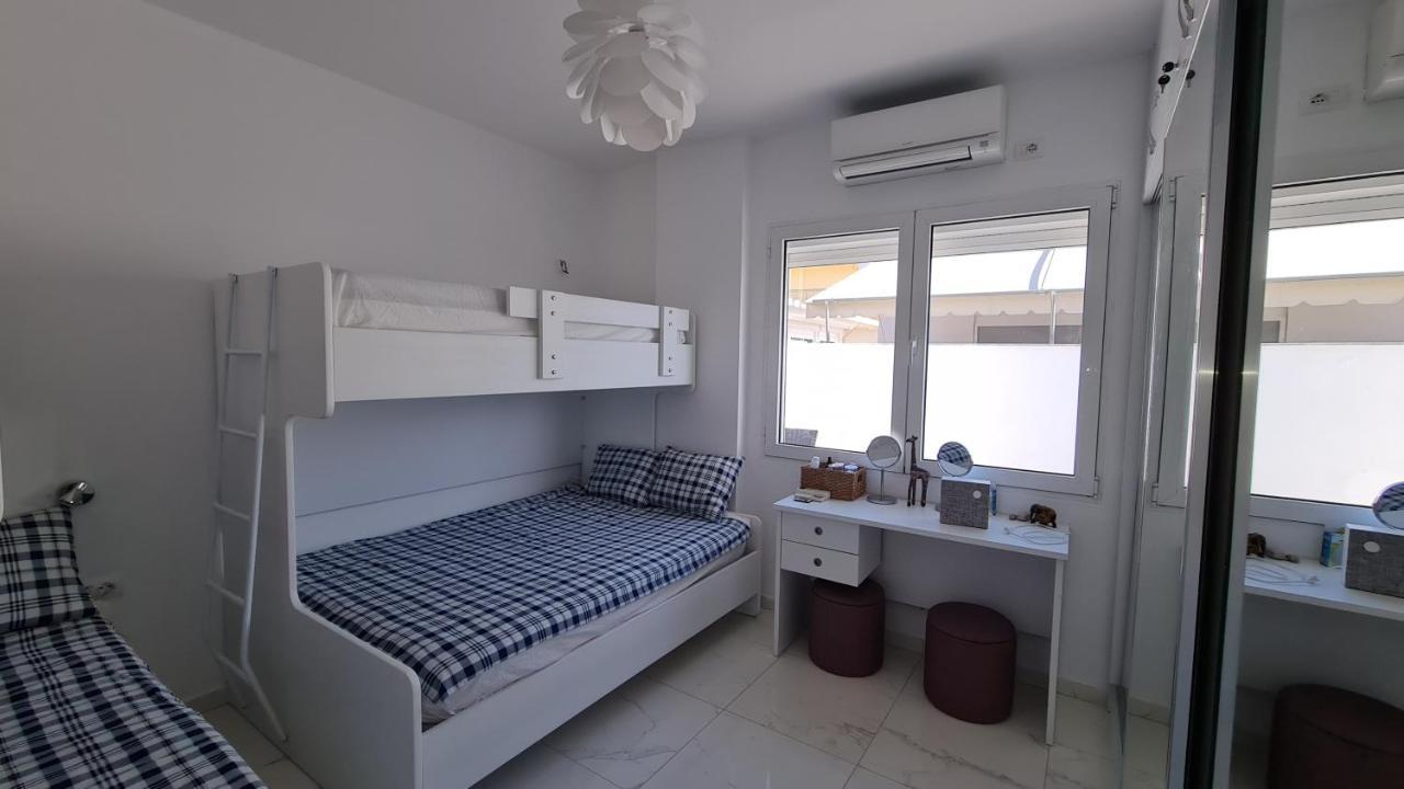 Rocknest Sea View Penthouse Apartment Sarande Luaran gambar