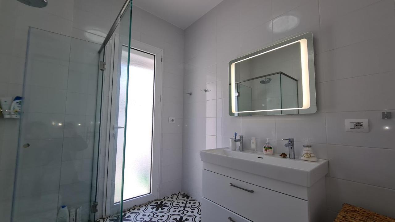 Rocknest Sea View Penthouse Apartment Sarande Luaran gambar