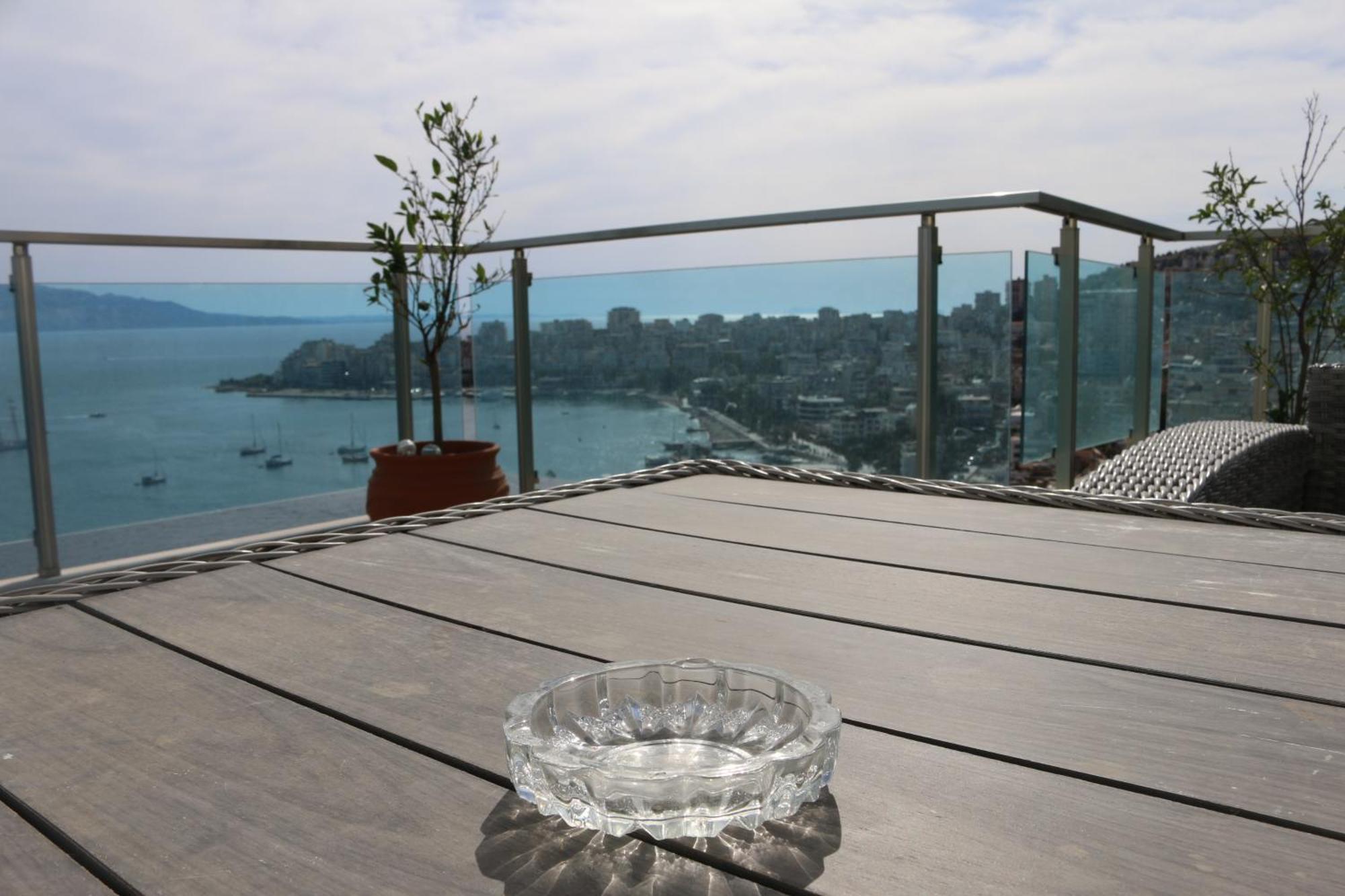 Rocknest Sea View Penthouse Apartment Sarande Luaran gambar